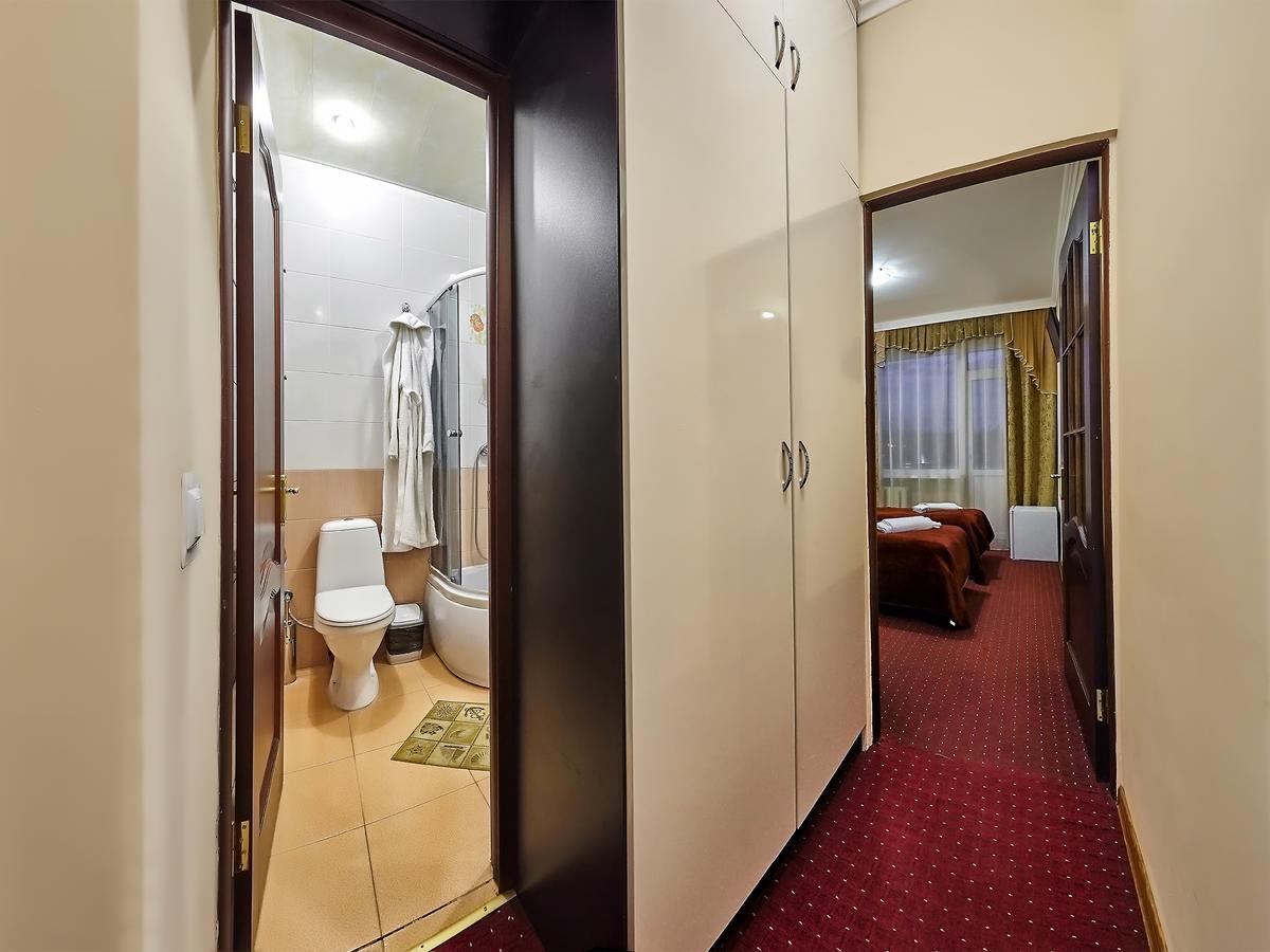 Sanatorium Elite Dnipro Hotel Truskavets Exterior photo
